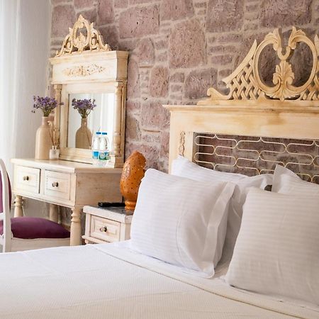 Cunda Mor Limon Otel Ayvalı Esterno foto