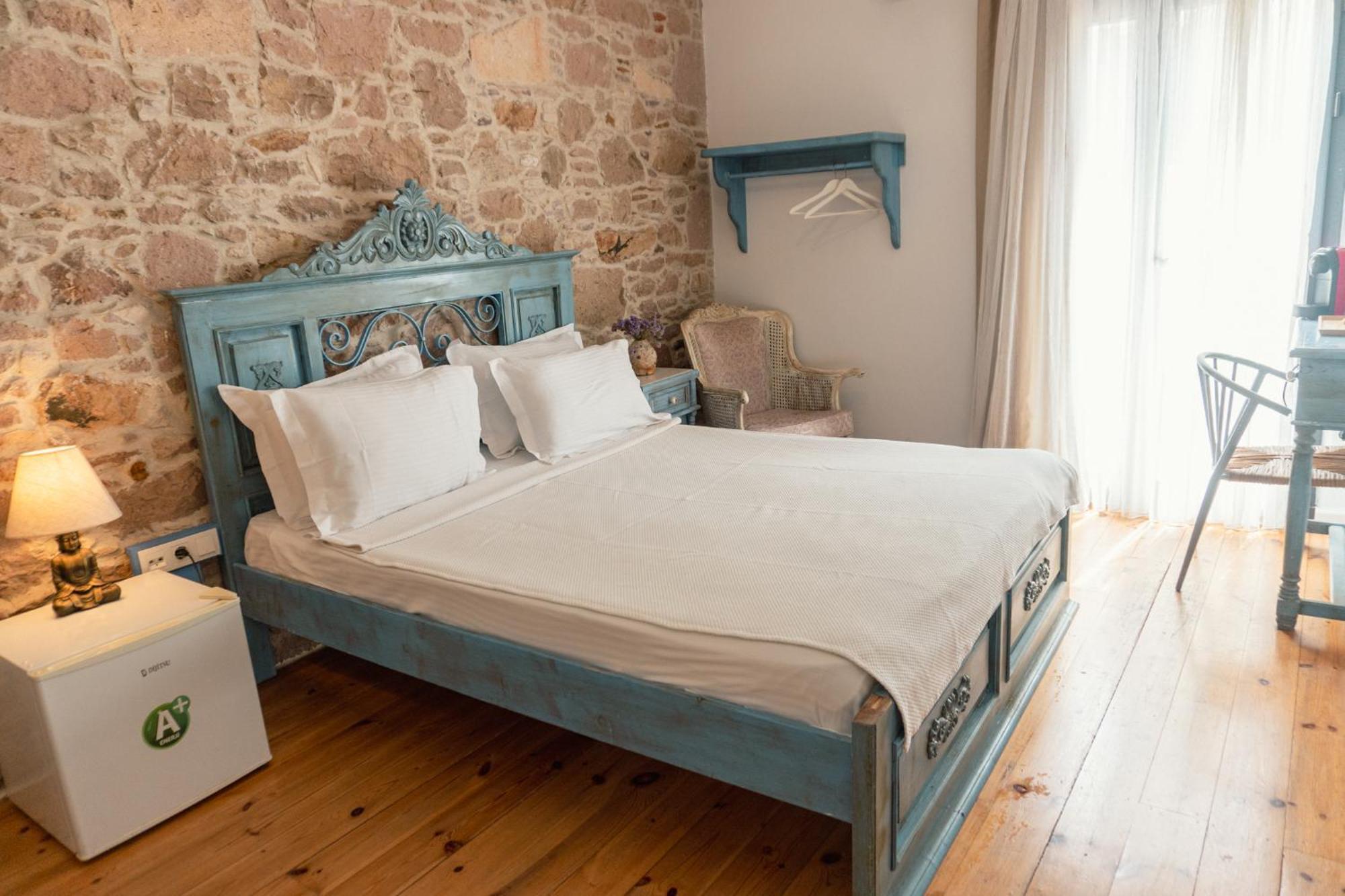 Cunda Mor Limon Otel Ayvalı Esterno foto