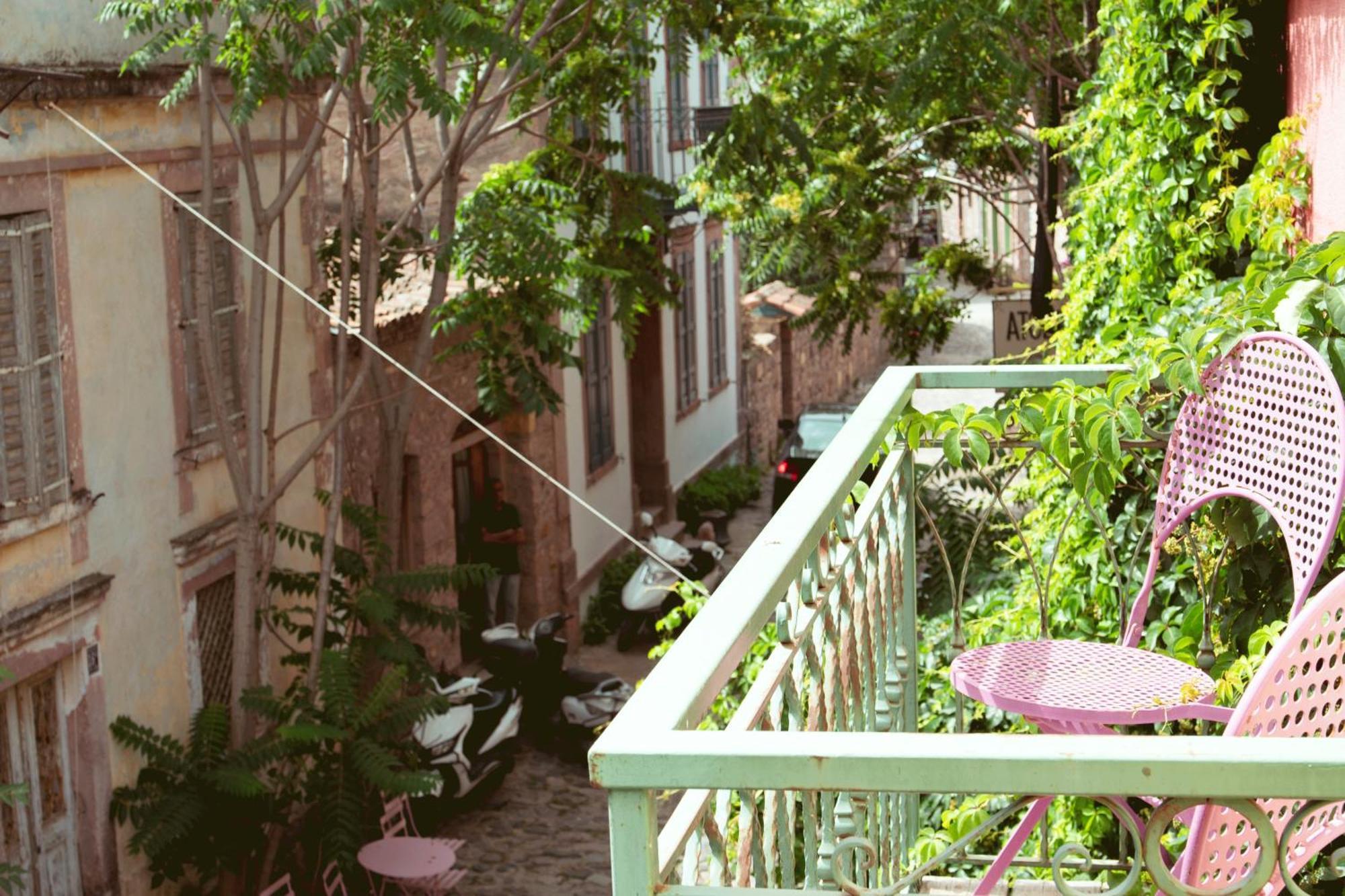 Cunda Mor Limon Otel Ayvalı Esterno foto