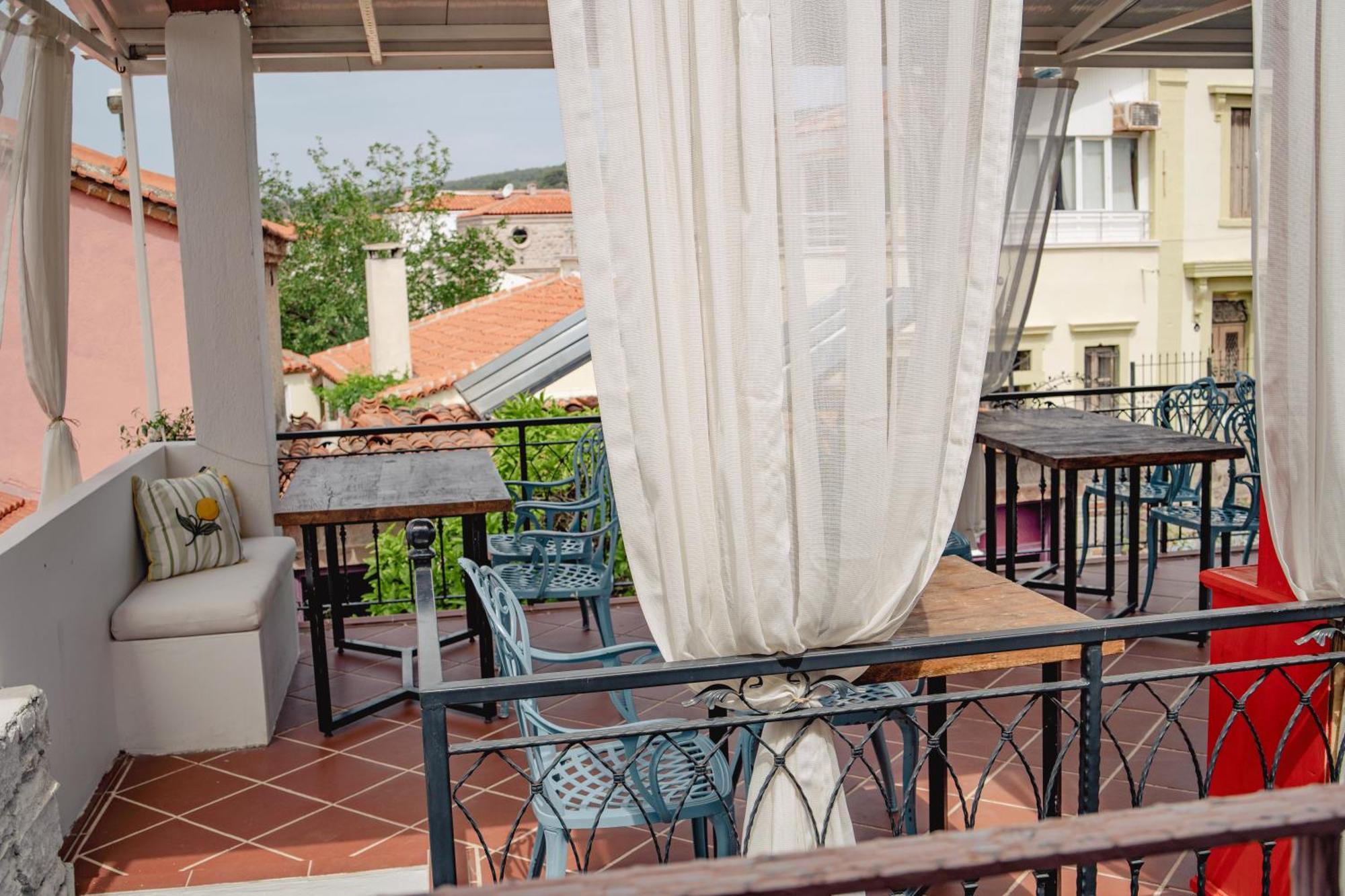 Cunda Mor Limon Otel Ayvalı Esterno foto